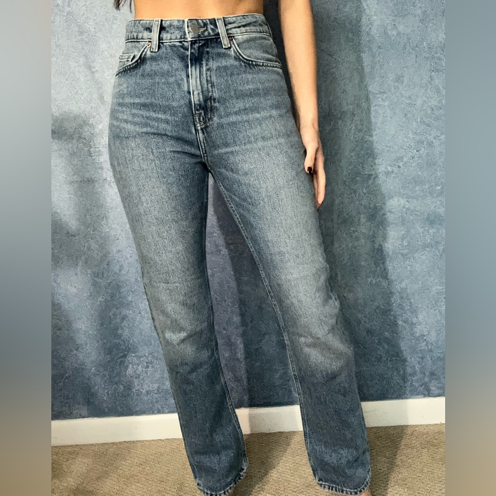 H&M Women's Straight Leg Jeans - Classic Denim